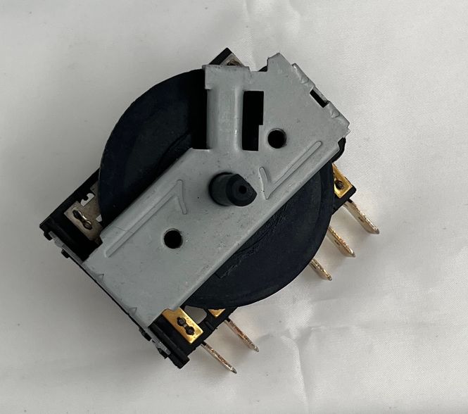 Hovedbilde MG1046- -BK-1200, Rotary meny bryter